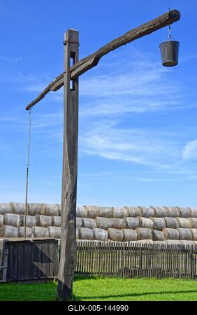 Magyar gémeskút Hajdúnánási pusztán-stock-foto