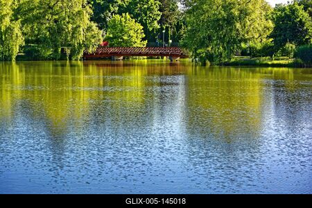Nyíregyháza, Sóstó híddal-stock-foto