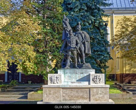 Hajdúnánás, világ háborúk emlékmű-stock-foto