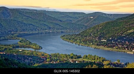 Dunakanyar-stock-foto