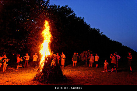 Szent János tűz vagy Szentiván-éj-stock-foto