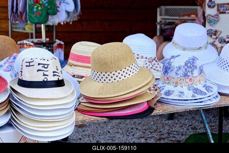 Nyári Kalap vásár-stock-foto