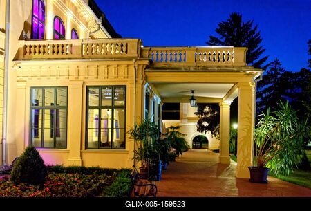 Harruckern-Wenckheim-Almásy-kastély, Gyula-stock-foto