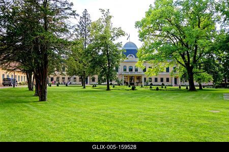 Harruckern-Wenckheim-Almásy-kastély, Gyula-stock-foto
