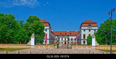 Eszterházy kastély Pápán-stock-foto
