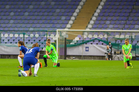 Chelsea FC v VfL Wolfsburg - UEFA Women's Champions League Quarter Final: Leg One-stock-foto