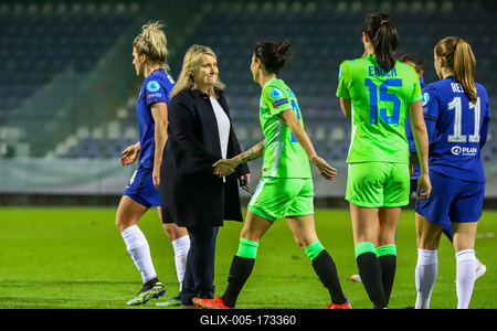 Chelsea FC v VfL Wolfsburg - UEFA Women's Champions League Quarter Final: Leg One-stock-foto