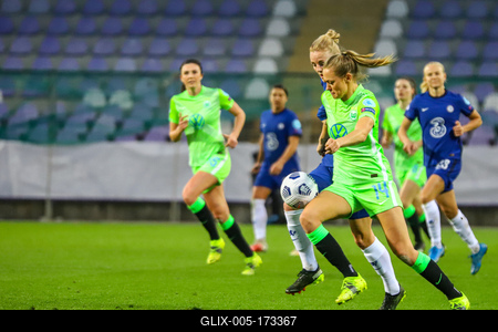 Chelsea FC v VfL Wolfsburg - UEFA Women's Champions League Quarter Final: Leg One-stock-foto