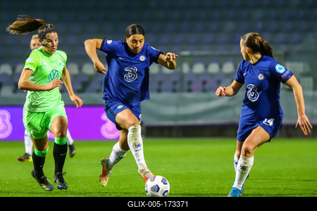 Chelsea FC v VfL Wolfsburg - UEFA Women's Champions League Quarter Final: Leg One-stock-foto