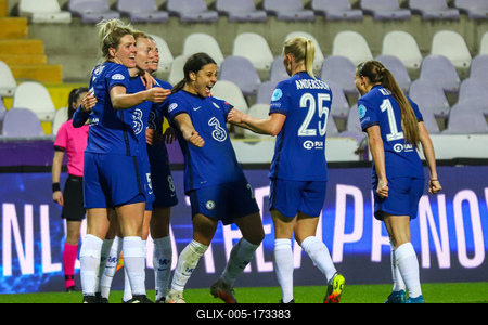 Chelsea FC v VfL Wolfsburg - UEFA Women's Champions League Quarter Final: Leg One-stock-foto