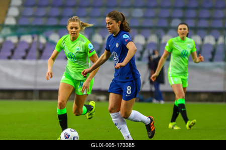 Chelsea FC v VfL Wolfsburg - UEFA Women's Champions League Quarter Final: Leg One-stock-foto