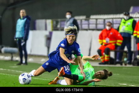 Chelsea FC v VfL Wolfsburg - UEFA Women's Champions League Quarter Final: Leg One-stock-foto