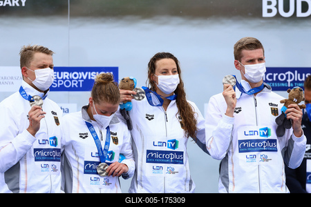 LEN European Aquatics Championships  - SWIM-OPEN  5KM RELAY-stock-foto
