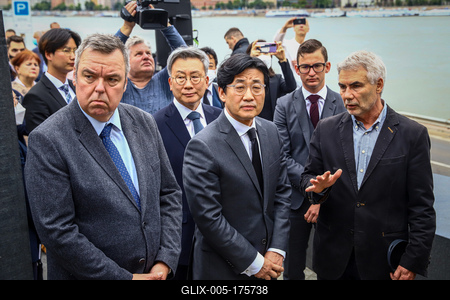 Danube shipwreck - The monument to the victims of the Mermaid was inaugurated-stock-foto