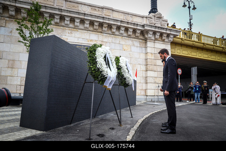 Danube shipwreck - The monument to the victims of the Mermaid was inaugurated-stock-foto
