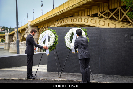 Danube shipwreck - The monument to the victims of the Mermaid was inaugurated-stock-foto