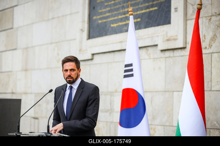 Danube shipwreck - The monument to the victims of the Mermaid was inaugurated-stock-foto