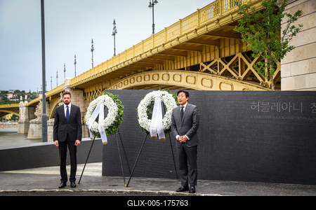 Danube shipwreck - The monument to the victims of the Mermaid was inaugurated-stock-foto