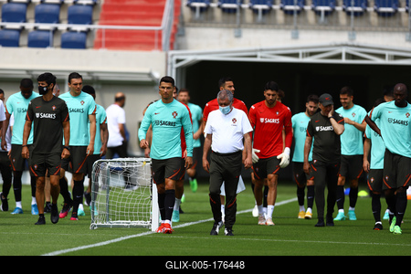 FBL-EURO-2020-2021-POR-TRAINING-stock-foto