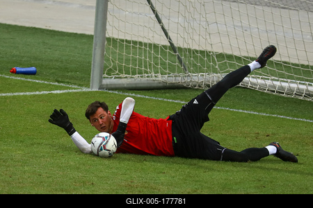 Football Conference League - FC Basel training before the match against Újpest FC-stock-foto