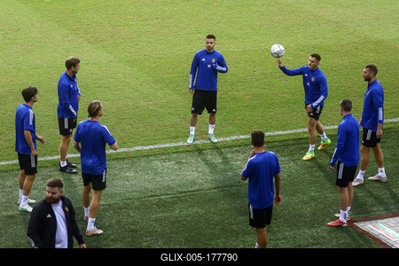 Football Conference League - FC Basel training before the match against Újpest FC-stock-foto