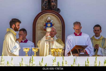 POPE - FRANCIS - VISITS - BUDAPEST-stock-foto