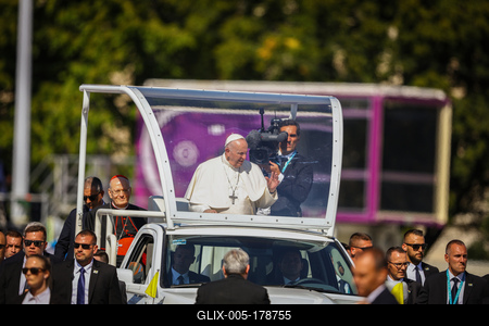 POPE - FRANCIS - VISITS - BUDAPEST-stock-foto