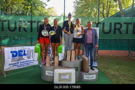 Naturtex Adult Hungarian National Championship Women 's Doubles Final 2021.-stock-foto