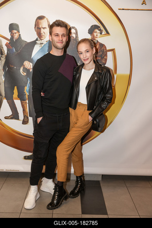 King’s Man: A kezdetek - Premier vetítése-stock-foto