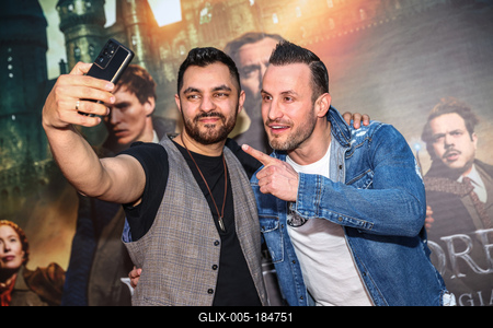 LEGENDÁS ÁLLATOK- DUMBLEDORE TITKAI- magyarországi gálapremier-stock-foto