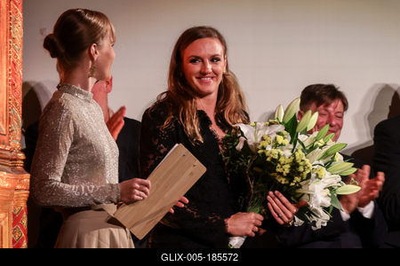 Katinka díszbemutató-stock-foto