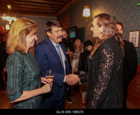 Katinka díszbemutató-stock-foto