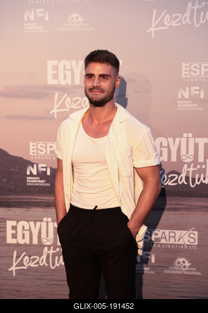 Együtt kezdtük - díszpremier.-stock-foto