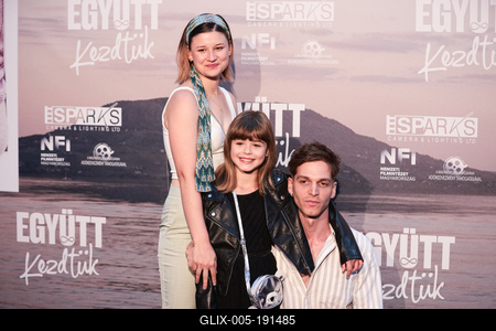 Együtt kezdtük - díszpremier.-stock-foto