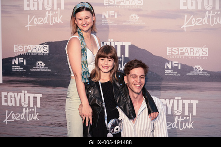 Együtt kezdtük - díszpremier.-stock-foto