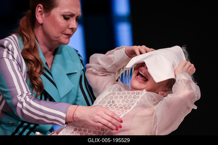 CSODÁLATOS VAGY, JÚLIA!-stock-foto