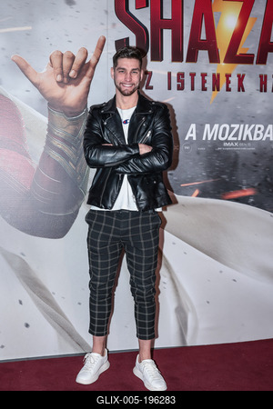 Shazam premier-stock-foto