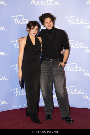 Futni mentem premier-stock-foto