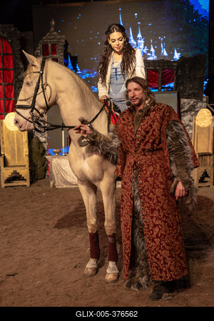 Ilyés Jenifer, Pintér Tibor-stock-foto