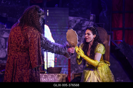 Ilyés Jenifer, Pintér Tibor,-stock-foto