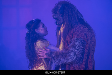 Ilyés Jenifer, Pintér Tibor-stock-foto