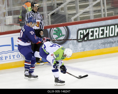 2018 IIHF Ice Hockey World Championship Division I Group A - Day One-stock-foto
