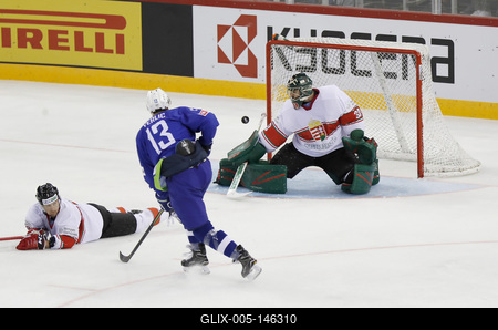 2018 IIHF Ice Hockey World Championship Division I Group A - Day Four-stock-foto