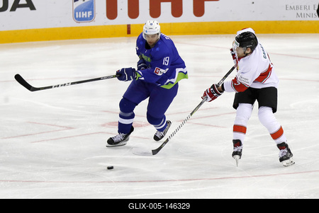 2018 IIHF Ice Hockey World Championship Division I Group A - Day Four-stock-foto