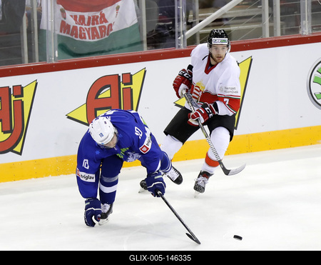 2018 IIHF Ice Hockey World Championship Division I Group A - Day Four-stock-foto