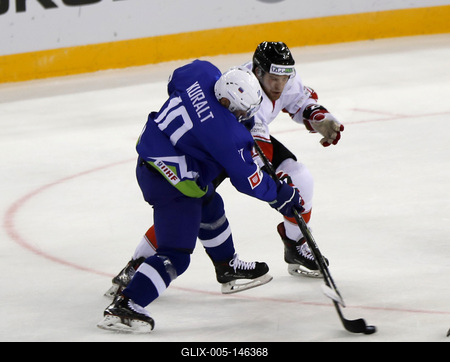 2018 IIHF Ice Hockey World Championship Division I Group A - Day Four-stock-foto