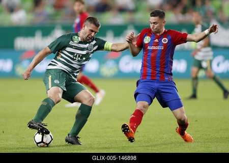 Ferencvarosi TC v Vasas FC - Hungarian OTP Bank Liga-stock-foto