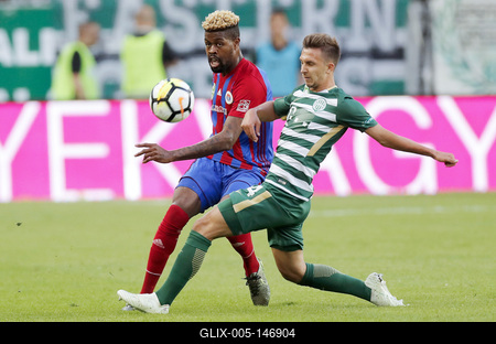 Ferencvarosi TC v Vasas FC - Hungarian OTP Bank Liga-stock-foto