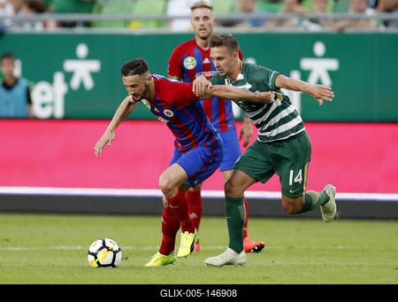 Ferencvarosi TC v Vasas FC - Hungarian OTP Bank Liga-stock-foto