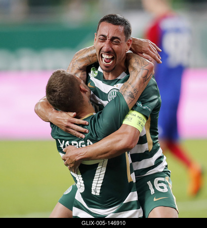 Ferencvarosi TC v Vasas FC - Hungarian OTP Bank Liga-stock-foto